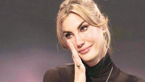 Çağla Şıkelin gözyaşları: O anı unutmak isterdim