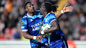 Rayo Vallecano 0-1 Samsunspor (UEFA Konferans Ligi maçı özeti)