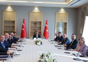 Cevdet Yılmaz, Cumhurbaşkanlığı Ekonomi Politikaları Kurulu üyeleriyle görüştü