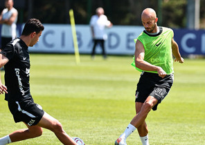 Beşiktaş, Midtjylland maçı hazırlıklarını sürdürdü