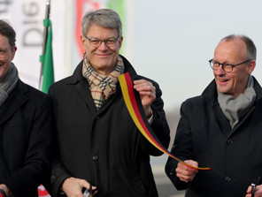 Otoyol köprüsü açıldı