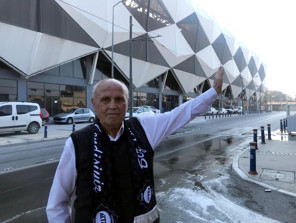 Altay efsane futbolcusuna ağlıyor