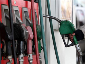 Benzine zam mı geliyor 11 Şubat 2026 | Motorine ve benzin fiyatları ne kadar, kaç TL, indirim yada zam var mı Tabelalar değişiyor İşte İstanbul, Ankara, İzmir güncel akaryakıt fiyatları