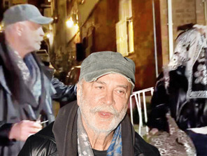 Arnavutköyde panik... Yüzünü sakladıkça dikkat çekiyorsun