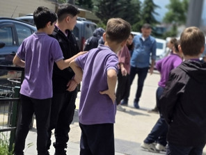 İndirimli satılıyordu: 28 öğrenci hastaneye kaldırıldı