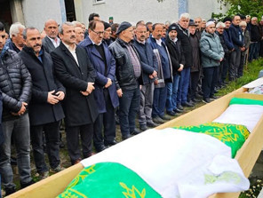 Anne ile oğlu aynı gün hayatını kaybetti