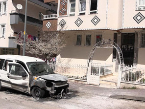 Eşinin evini kurşunlayan sanığa tahliye