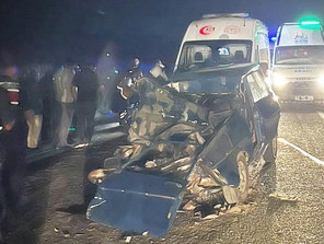 Paramparça oldu Feci kazada 2 can gitti