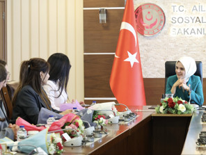 Bakan Göktaş, Azerbaycanlı şehit aileleriyle bir araya geldi