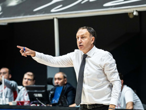 Petkimspor evinde teslim oldu