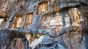 Türkiyenin bilinmeyen mucizesi: Adam Kayalar