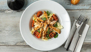 Tavuklu sezar salata tarifi