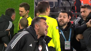 Burak Yılmaz, kırmızı kart gördü: Karara sinirlendi, hakemin üzerine yürüdü