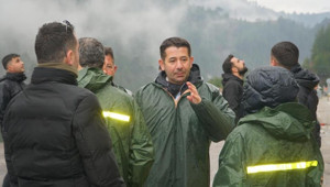 Belediye Başkanı uyardı: Çok zaruri işi olmayan ilçemize gelmesin Okullar tatil edildi