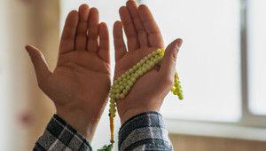 RAMAZAN’IN SON CUMASI OKUNACAK DUA || Cüzdan duası nedir, nasıl okunur Araf Suresi 10. Ayet - Sad suresi 54. ayet (bereket duası) nasıl okunur