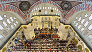 CUMA SELASI SAATLERİ 15 MAYIS 2026 - BU HAFTA || Cuma selası ne zaman, öğle ezanından kaç dakika önce okunur Bugün İstanbul, Ankara, İzmirde sela saat kaçta verilecek