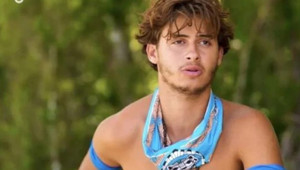 Survivorda kaza geçiren Yunan oyuncu Stavros kimdir Survivor Yunan yarışmacının sağlık durumu nasıl