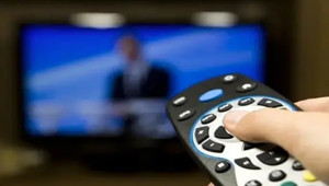 TV100 canlı yayın izleme ekranı (Fenerbahçe Sturm Graz maçı) | TV100 şifreli mi, şifresiz mi Fenerbahçe Sturm Graz maçını canlı yayınlanacak olan TV100 D-Smart kaçıncı kanalda