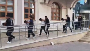 KONYAda 1 milyon liralık soygun… Kar maskeli 5 şüpheli tutuklandı