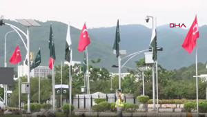 İslamabadda sokaklar Türkiye ve Suudi Arabistan bayraklarıyla süslendi