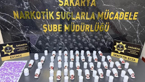 Kuzey Marmara Otoyolunda durdurulan araçta 3 bin 147 sentetik ecza ele geçirildi