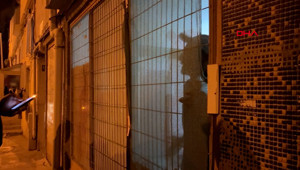 Arkadaşlarının şakasıyla mahsur kaldı, polis ve itfaiye kurtardı