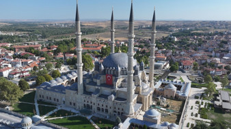 Edirne'de tarihi tören! Bakan Kurum duyurdu: Yeniden ibadete açıldı
