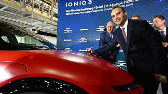 Türkiye otomotivde tarihi eşiği aştı! IONIQ 3 Türkiye'de banttan indi