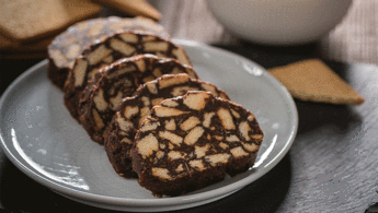 Ev yapımı bisküviyle mozaik pasta tarifi