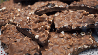 Çikolatalı pirinç patlağı tarifi