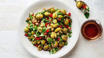 Yeşil zeytin salatası tarifi