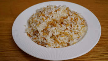 Şehriyeli pirinç pilavı tarifi (Videolu)