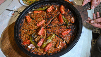 Hatay tepsi kebabı nasıl yapılır Ustasından Hatay tepsi kebabı tarifi