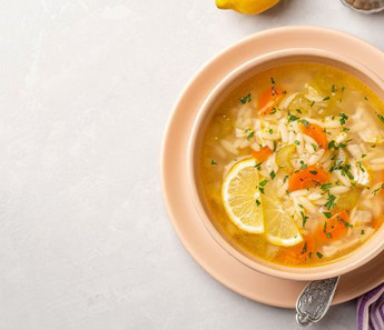 Limonlu tavuklu orzo çorbası tarifi