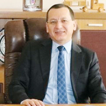 Bu adamı bulun: Mürit mi, kışkırtıcı mı