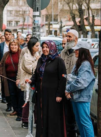 Al gözüm seyreyle