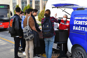 Öğrencilere ücretsiz ‘sıcak yemek’