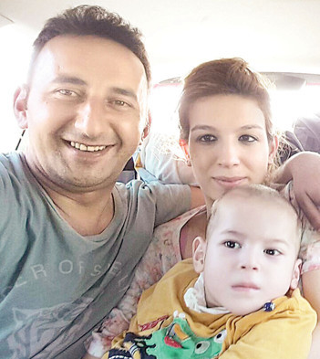 Günlerden Hakan bebek