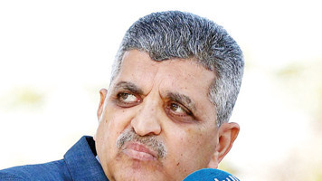 Süveyş İdaresi: Kanal açıldı