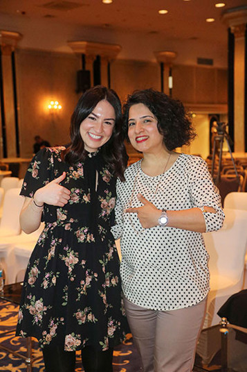 Hayaline dünya inandı