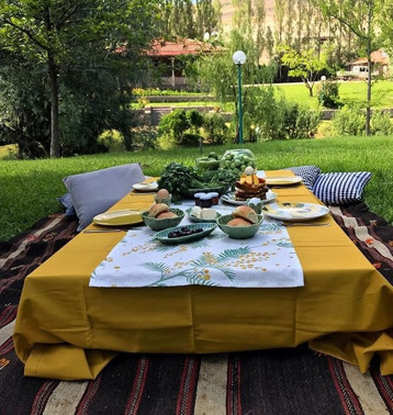 Çiftlikte tek başına