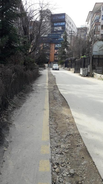 Madem burası yol değil o zaman ASKİ niye kazdı