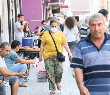 Korkularımız aynı ama takmıyoruz