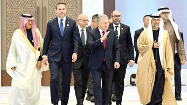 Yeşil enerjiye büyük yatırım... Bakan Bayraktar 80 milyar dolarlık yatırım planını devreye alacaklarını açıkladı