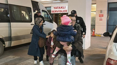 Polisten kaçarken kaza yaptı, içinden 20 kaçak göçmen çıktı