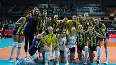 Fenerbahçe Medicana, Göztepeyi 4 sette yendi