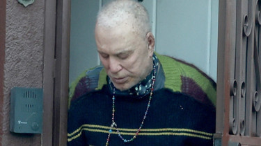 Bir zamanlar efsaneydi... Şimdi batağa saplandı... Menajeri acı gerçeği yüzüne haykırdı: Artık yıldız değilsin, kuruş verseler kabul et