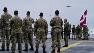 Almanya askerlerini Grönlanddan çekti