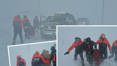 Kar fırtınasına yakalanıp araçlarında mahsur kaldılar