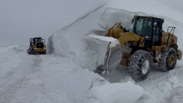 Kentte kar kalınlığı 5 metreye ulaştı: Çok zorlanıyoruz | Hava sıcaklığı eksi 30 dereceye kadar düştü